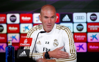 亿兆电竞快讯-久保建英点球冷静命中