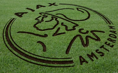 亿兆电竞热评-于帕梅卡诺用表现回击质疑